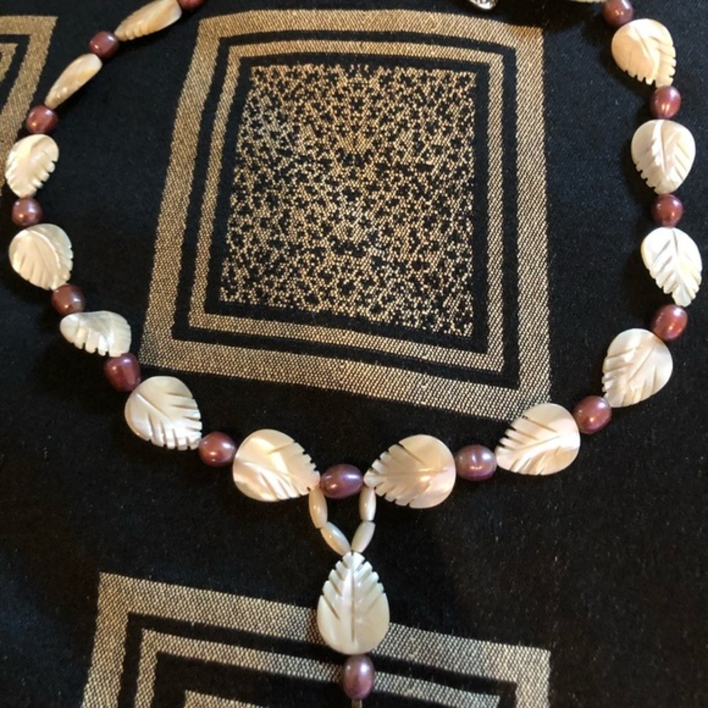 𝅺💥💥SALE! 3/$20!!! Handmade necklace, mother pearl